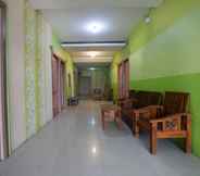 Common Space 5 OYO 298 Gemilang Guesthouse Near Siloam Hospitals Kelapa Dua