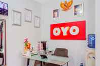 ล็อบบี้ OYO 208 G House Near RS Siloam Pasar Baru