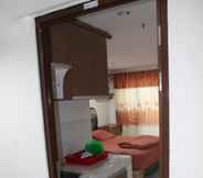 Bedroom 4 Apartemen Sentraland Medan by Liem Travel