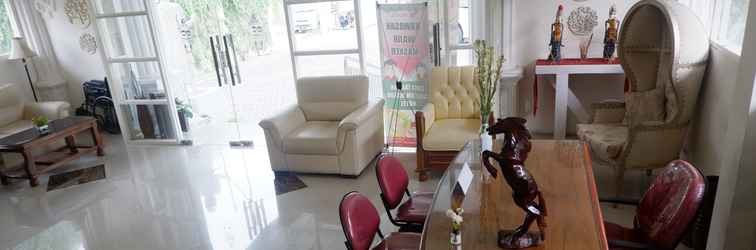 Lobby Votel De'Pratnya Kediri