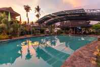 Swimming Pool White Chocolate Hills Resort