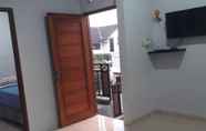 Lobby 3 Family 4 Bedroom at Khalla Homestay SYARIAH