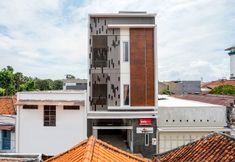 外部的 3 Capital O 614 Graha 8 Syariah