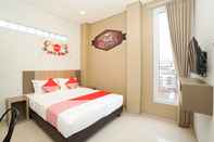 Bedroom Super OYO 614 Graha 8 Syariah