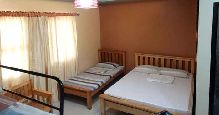 Kamar Tidur Emerald Resort