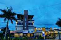 Bangunan Waigo Splash Hotel by Meliala