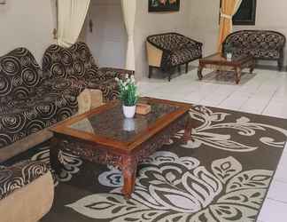 Sảnh chờ 2 Clover Guest House 