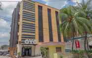 Exterior 2 OYO 180 Hotel Mirah Near RSUD Sawah Besar