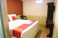 ห้องนอน Hotel My Home Bekasi