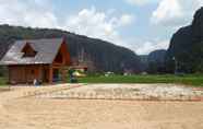 ภายนอกอาคาร 4 Puti Sari Banilai Homestay