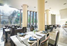 Restaurant 7 The Aristo Beach Resort