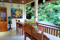 Lobby Cahya House Villa 