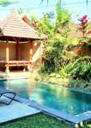 SWIMMING_POOL Kardi House Villa