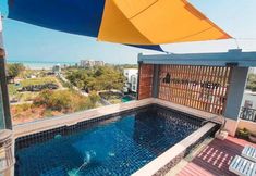 Swimming Pool 7 Pony Top View