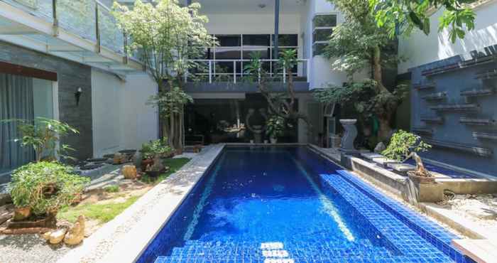 Swimming Pool Kubu Kalih