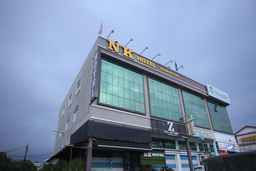 N K Hotel , THB 917.45