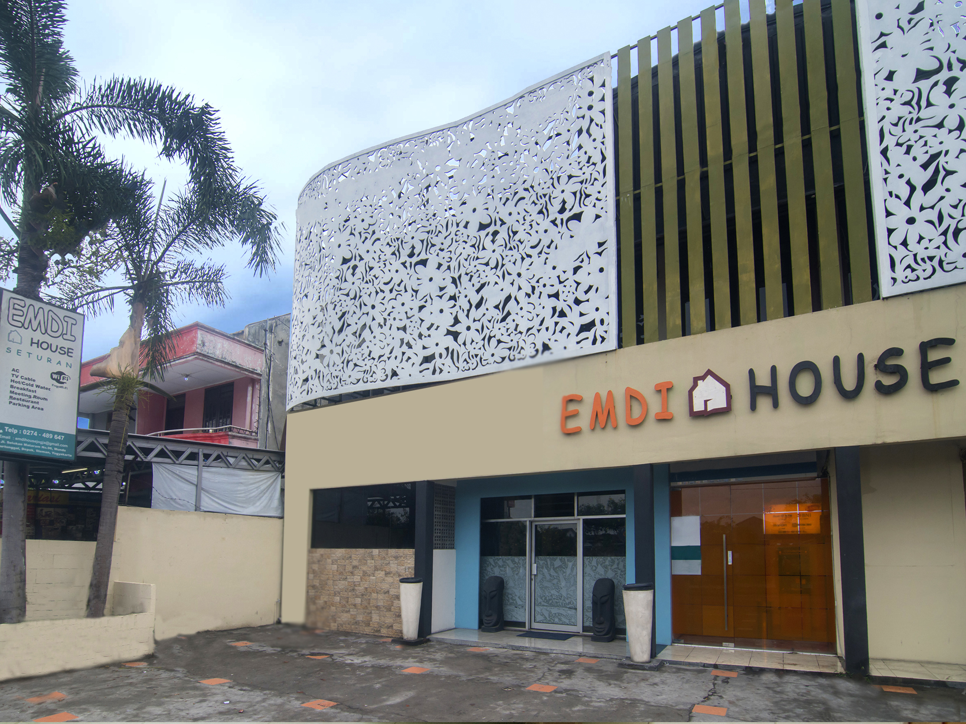 Exterior Emdi House Seturan