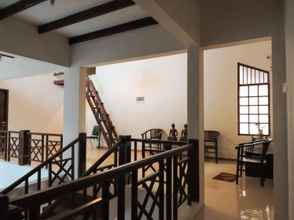 Sảnh chờ 4 Urban Nurdiono Hotel