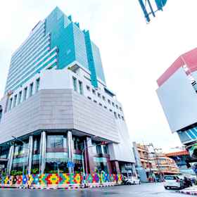 Exterior / Building 1 Yannaty Hotel, 빅C 백화점 호텔