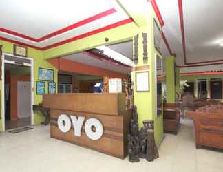 Lobby 2 OYO 434 Hotel Parahiyangan Syariah