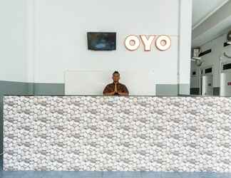 ล็อบบี้ 2 OYO 447 Hutasimo Residence