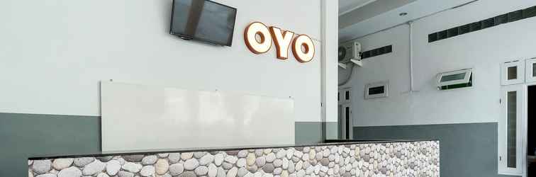 Lobby OYO 447 Hutasimo Residence