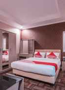 BEDROOM OYO 371 Kwitang Guest House Near RSPAD Gatot Soebroto