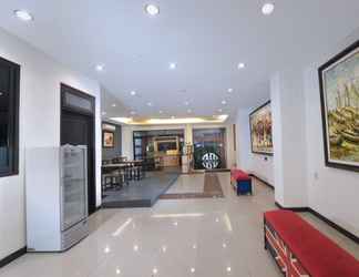 Lobby 2 Uno Hotel Surabaya