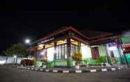 Luar Bangunan 2 Cakra Residence Syariah Hotel 