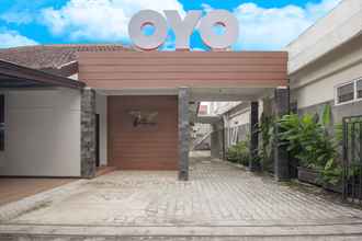 Luar Bangunan 4 OYO 572 Omah Gedongkuning Syariah Homestay