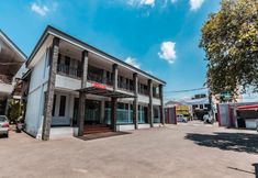 Exterior 2 Super OYO 686 Bunga Karang Hotel