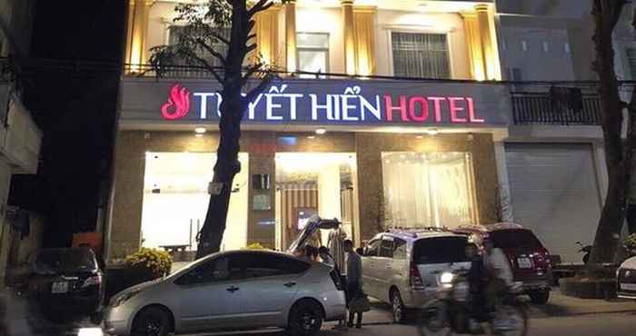 ภายนอกอาคาร Tuyet Hien Hotel