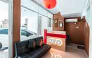 Lobby 5 OYO 551 The View Syariah