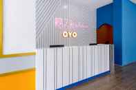 Lobby Super OYO 436 Raz Residence