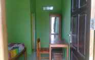 Bedroom 5 Homestay Karo Bobe Kupang 