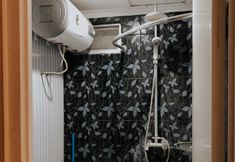 In-room Bathroom 2 Apartemen The Suites @Metro By Nando