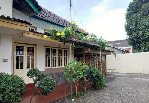 Exterior Omah Kranji Guest House