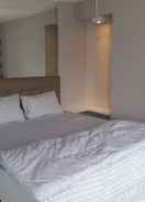 BEDROOM Apartemen Bassura City by Glory Realty