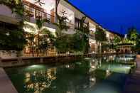 Kolam Renang Montra Nivesha Residence