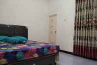 Bedroom Full House 2 Bedroom at Homestay Luwes