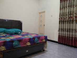 Kamar Tidur 4 Full House 2 Bedroom at Homestay Luwes