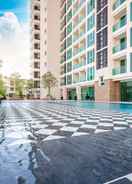 SWIMMING_POOL City Garden Tower Luxurious Condominium In The Center Of Pattaya