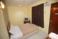 Kamar Tidur Poly Star Hotel