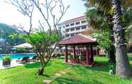 Swimming Pool 4 Royal Angkor Resort & Spa