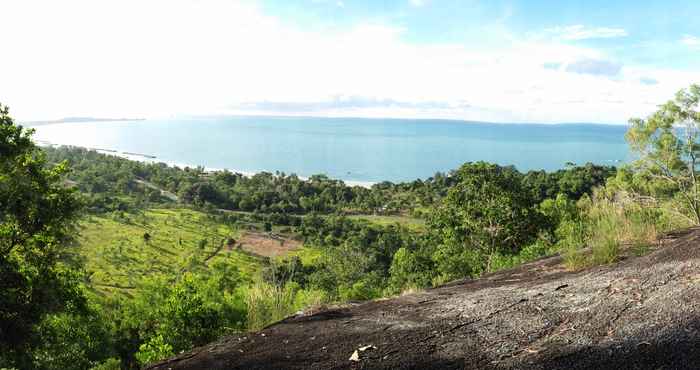 Atraksi di Area Sekitar Anggrek II Matras Homestay