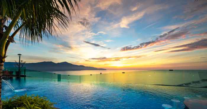 Kolam Renang Sala Danang Beach Hotel