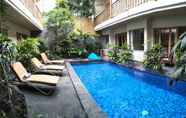 Swimming Pool 6 Jukung Guest House 