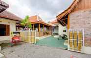 Exterior 4 OYO 2010 Dalem Jongke Homestay