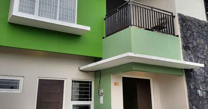 Exterior Rumah Lio Jogja - 5 Bedrooms