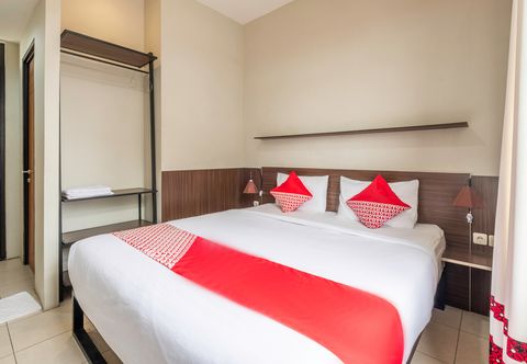 Bedroom OYO 535 Cileunyi Residence Syariah